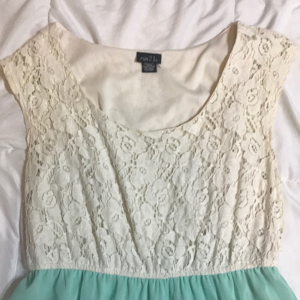 Dress - Picture 2 of 5